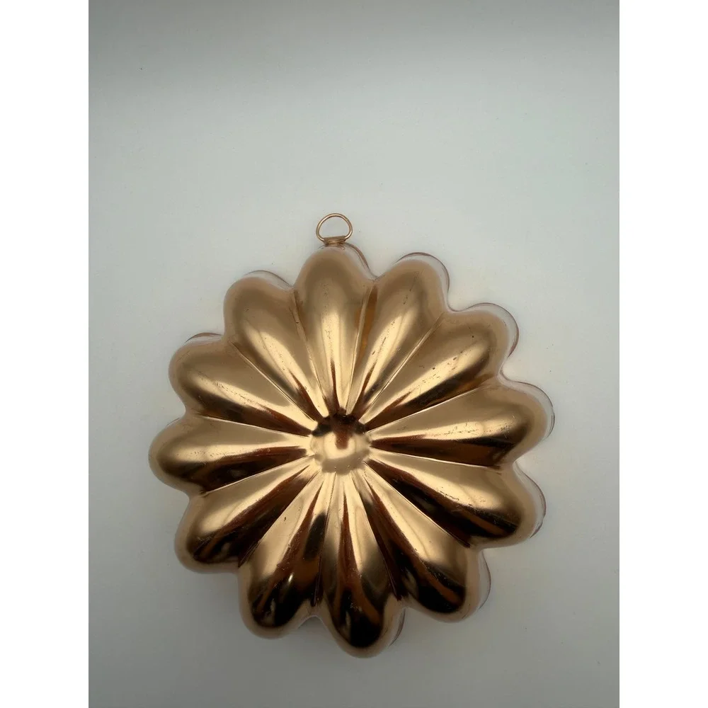 Vintage Copper Aluminum Fluted‎ Scalloped Cake Gelatin Mold 3.5 Cup Wall Decor